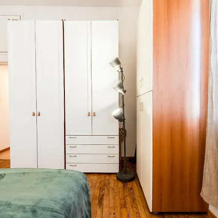 Milanese Elegance - 15 Minutes Duomo Apartment Milan